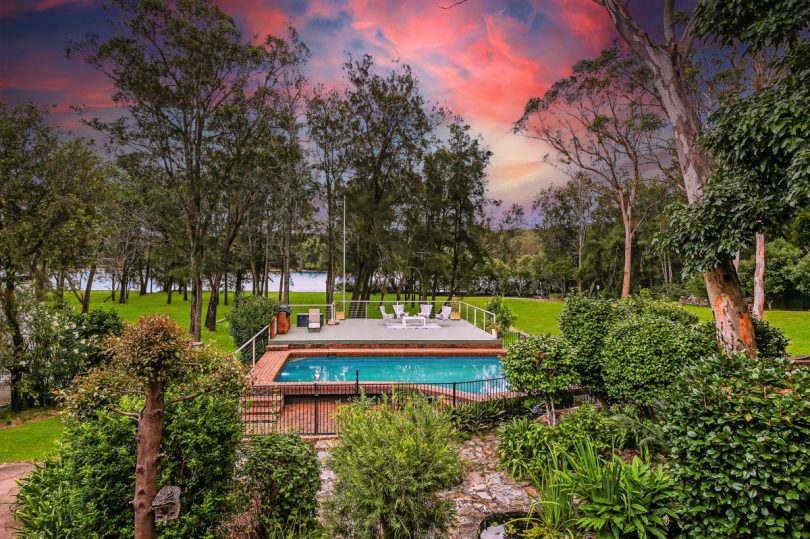 744b Henry Lawson Drive, Picnic Point