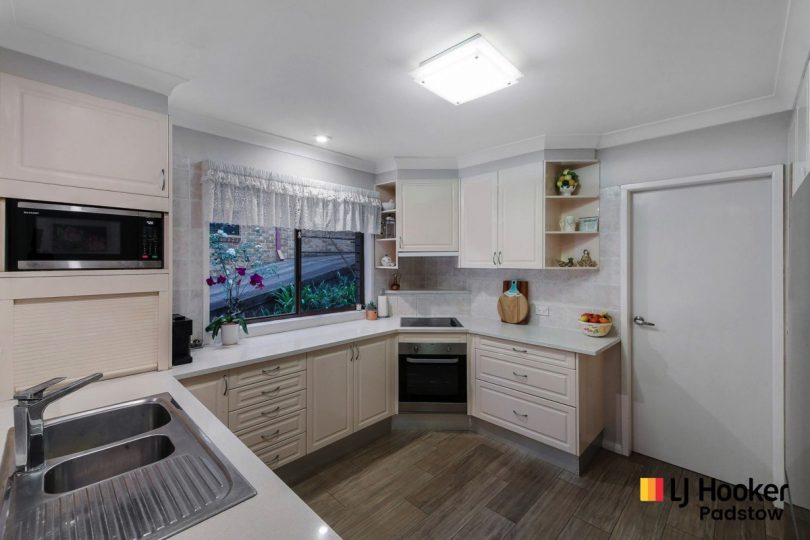 744b Henry Lawson Drive, Picnic Point