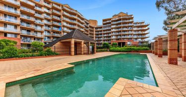 12/2 Macquarie Road, Auburn