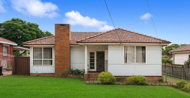 16 Adelaide Road, Padstow.
