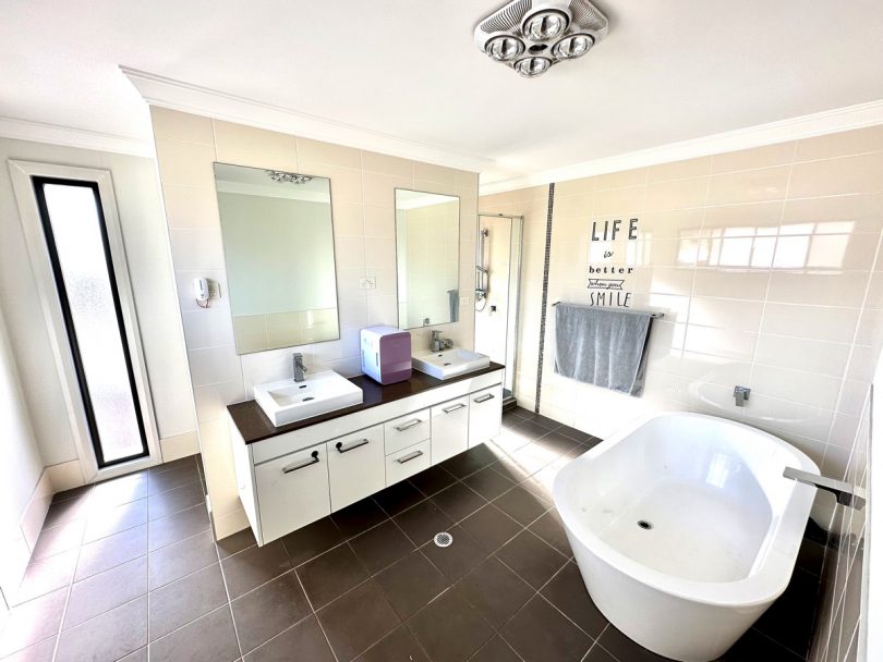 30 Clucas Road, Regents Park