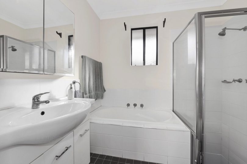 1/20 Edwin Street, Regents Park