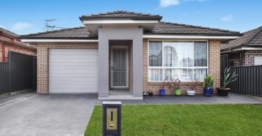 80 Tamworth Crescent, Hoxton Park