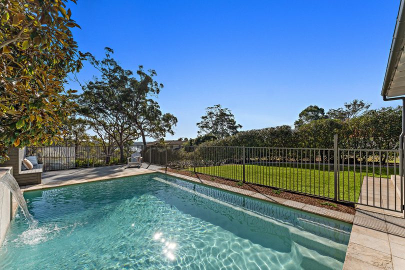 836 Henry Lawson Drive, Picnic Point