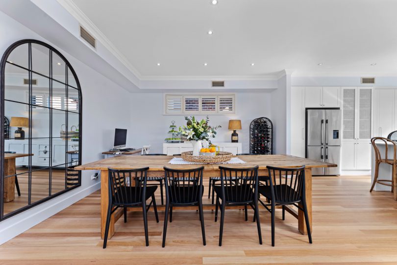 836 Henry Lawson Drive, Picnic Point