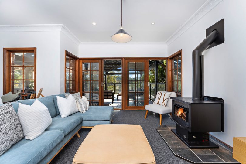 834 Henry Lawson Drive, Picnic Point.