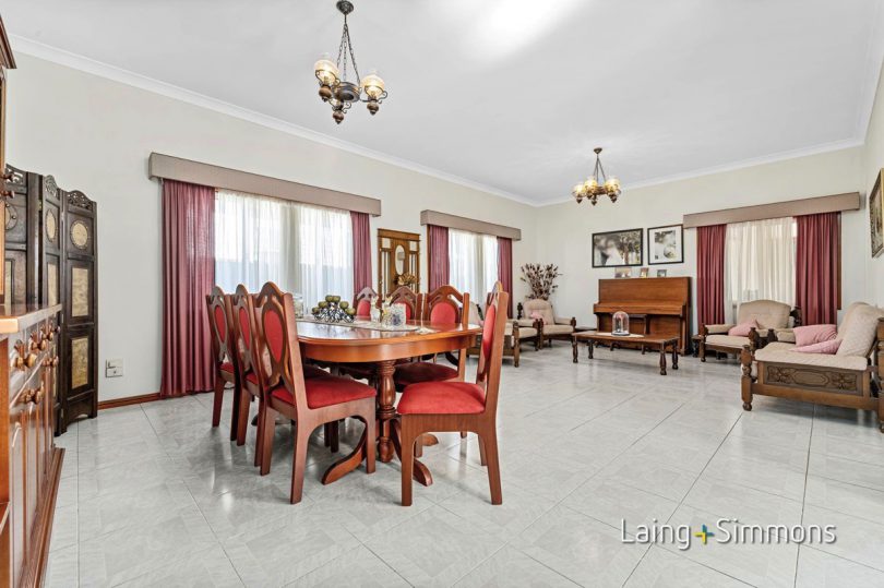 323 Cumberland Road, Auburn