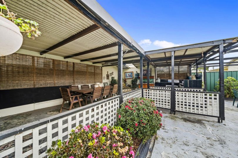323 Cumberland Road, Auburn