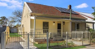 13 Hampstead Road, Auburn