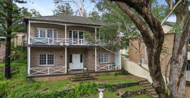 10 Bluegum Crescent Picnic Point