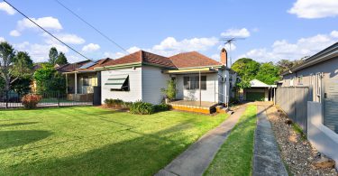 15 Clucas Road, Regents Park